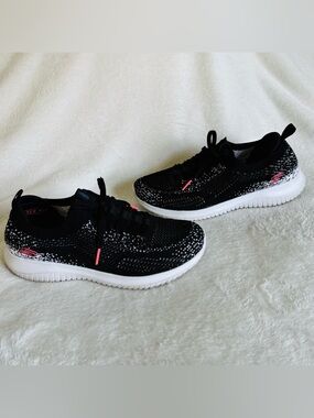 Skechers Black/White/Pink Knit Memory Foam Sneakers